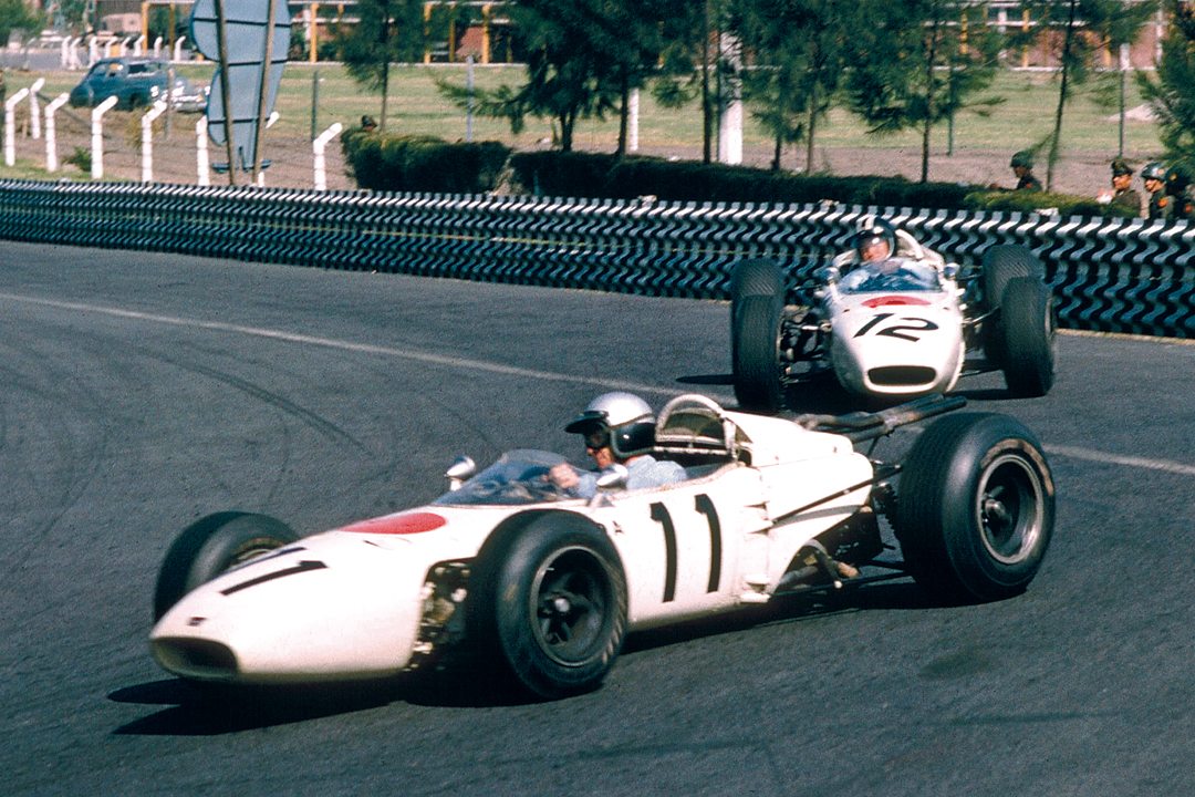 Motorsport. Mortality. Mexico