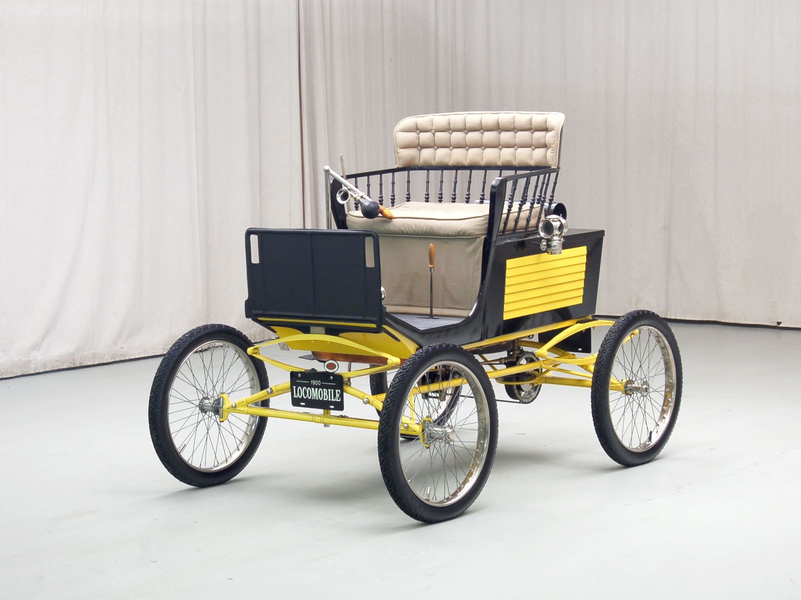 1900 Locomobile Steam Runabout