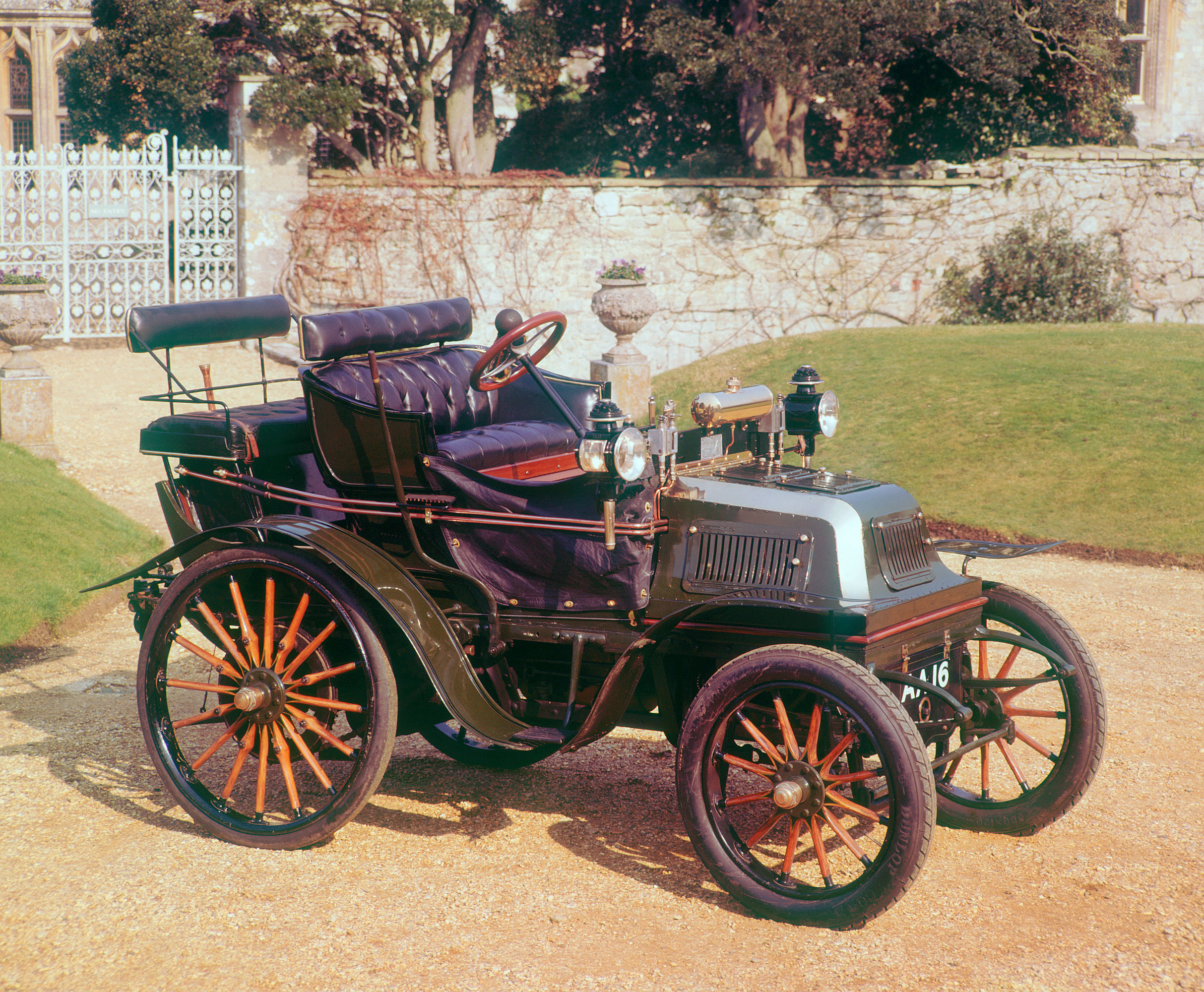 1899 Daimler Car