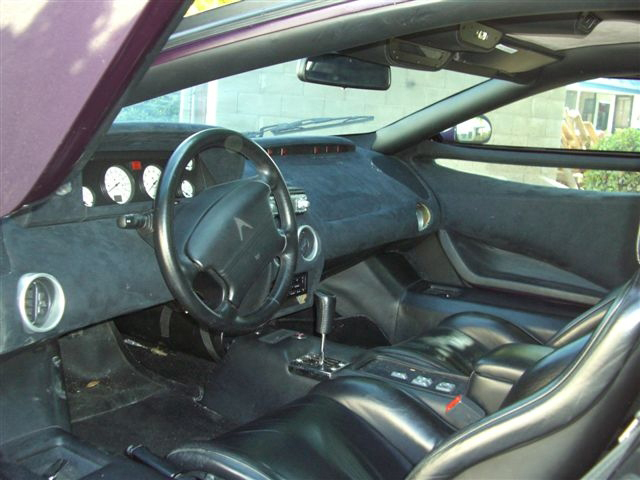 1996 Vector M12