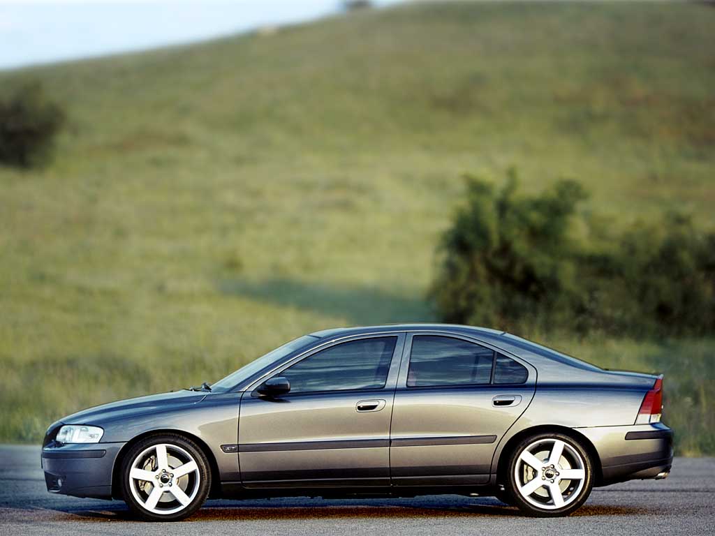 2003 Volvo S60 R