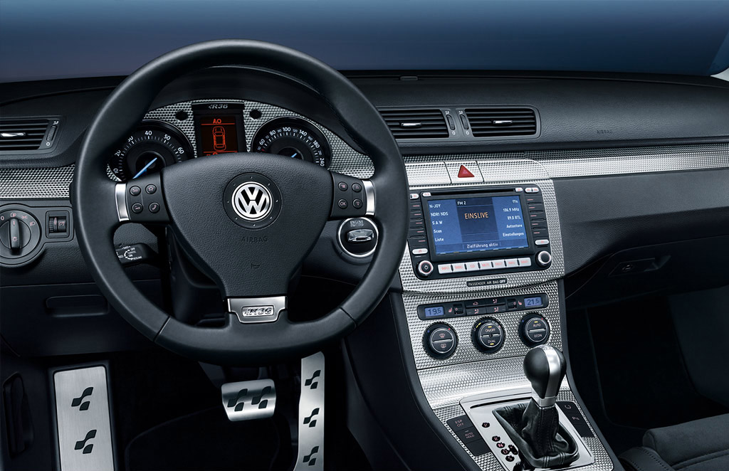 2007 Volkswagen Passat R36
