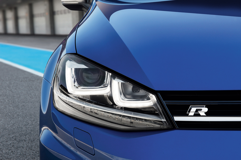 2014 Volkswagen Golf R