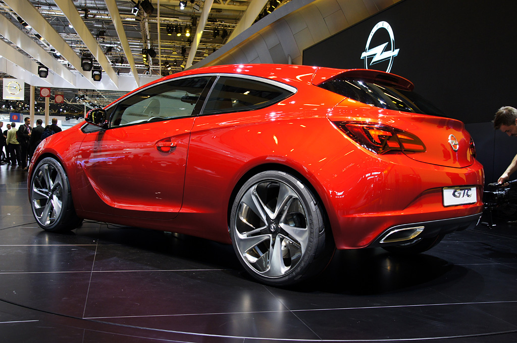 2010 Vauxhall GTC Paris Concept