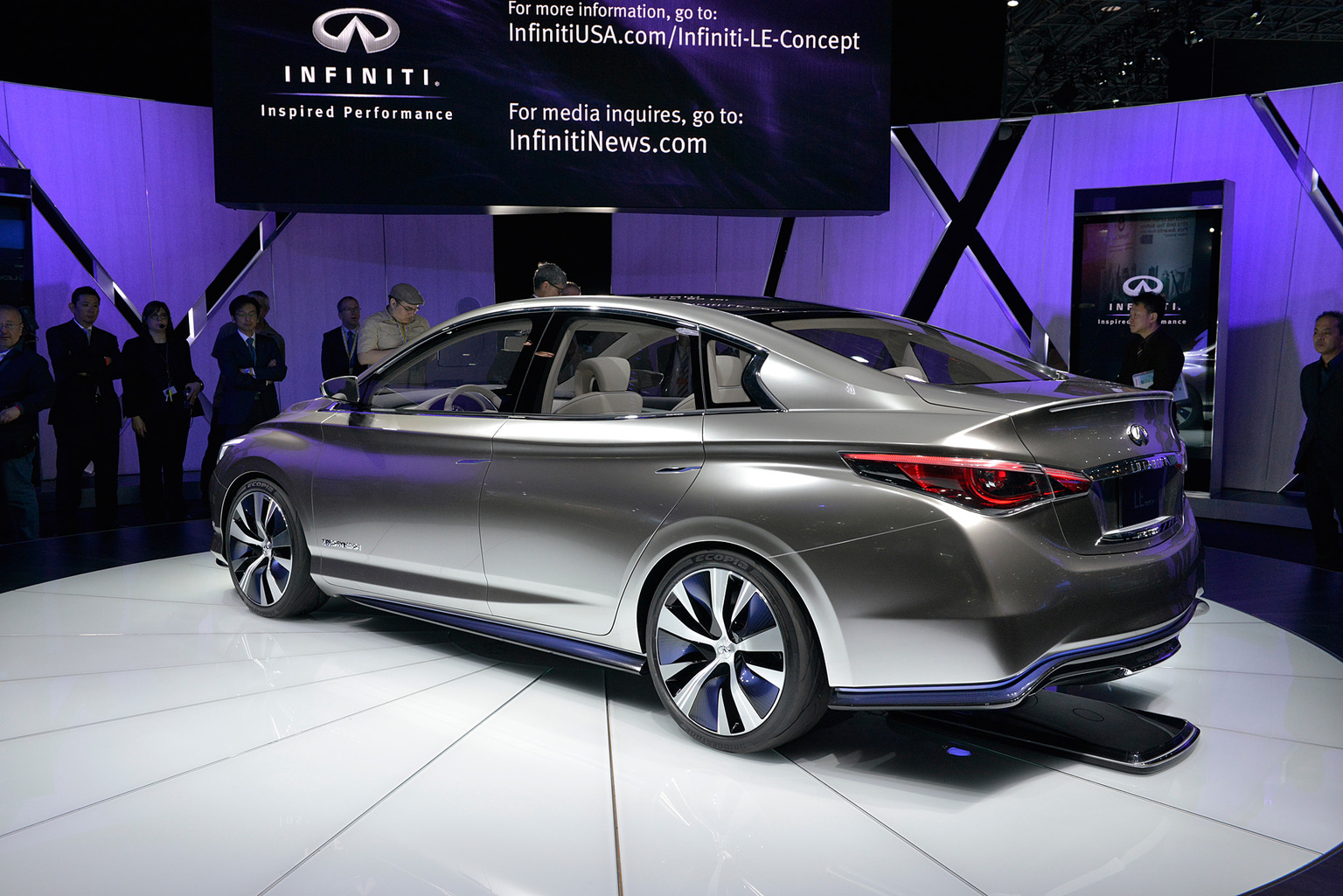 2012 Infiniti LE Concept