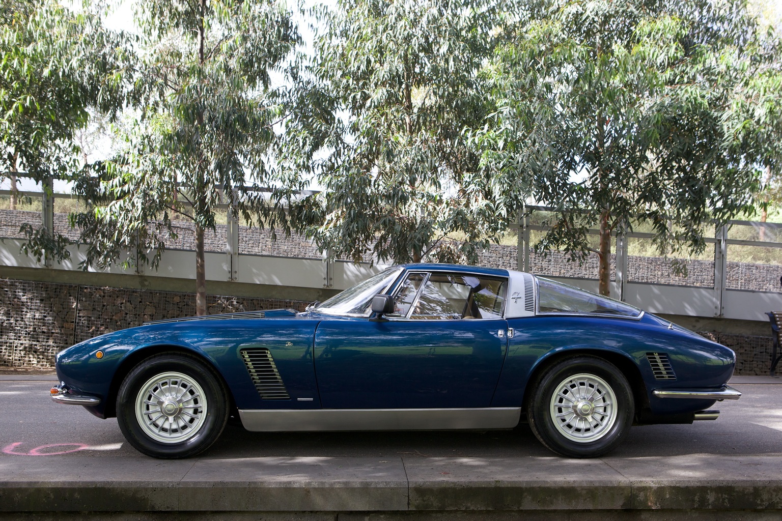 Iso Grifo 7 Litri Gallery