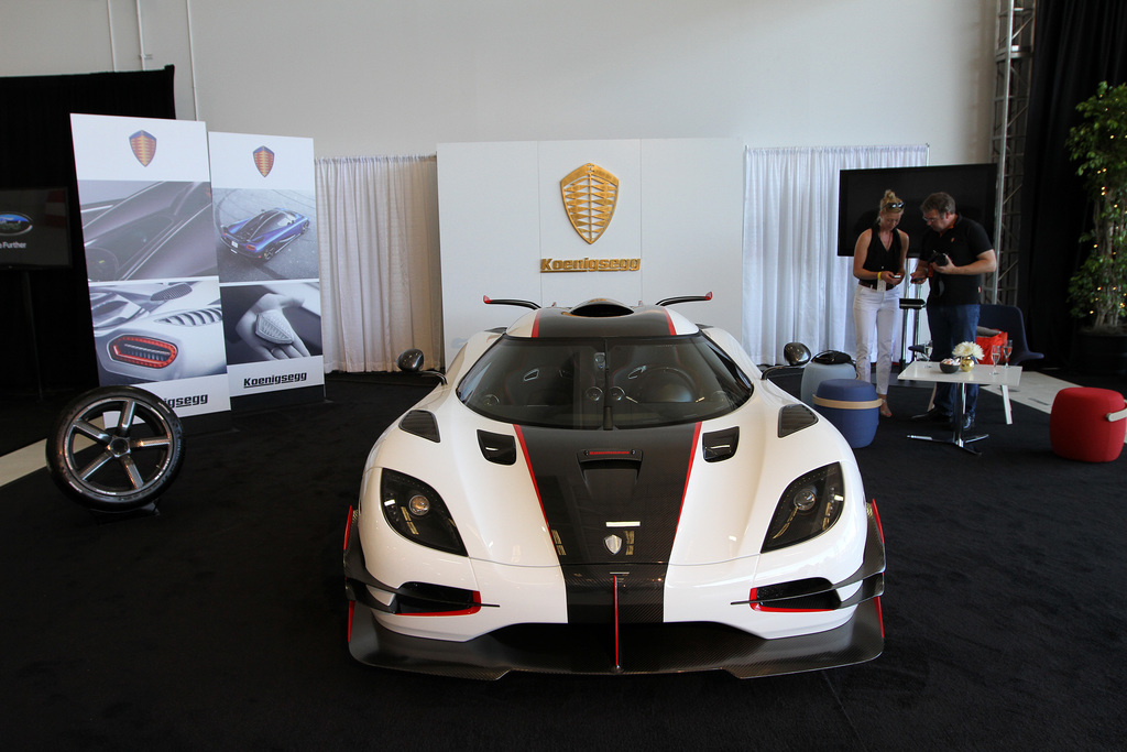 2014 Koenigsegg One:1 Gallery