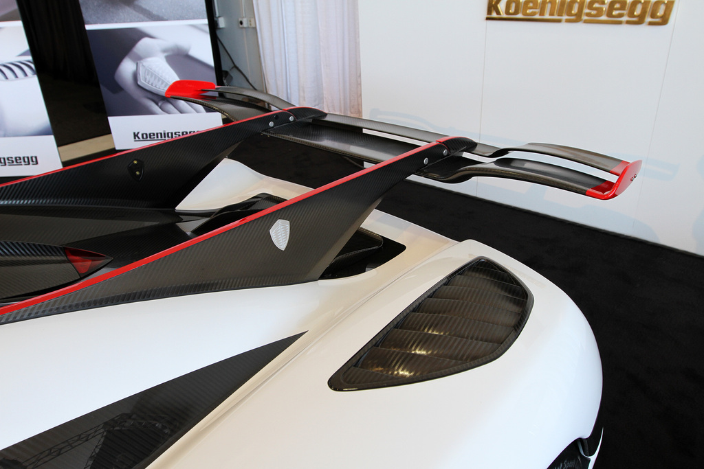 2014 Koenigsegg One:1 Gallery