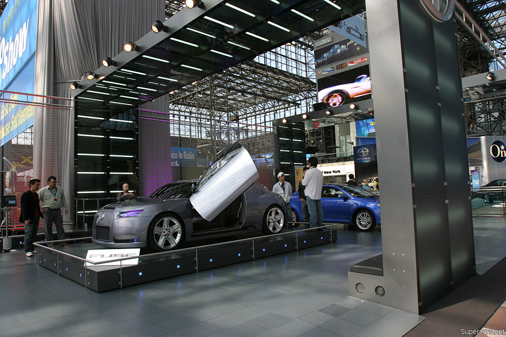 2006 New York Auto Show -8