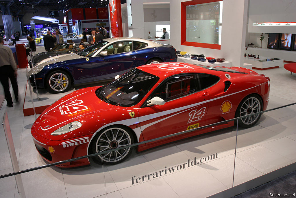 2006 New York Auto Show -10