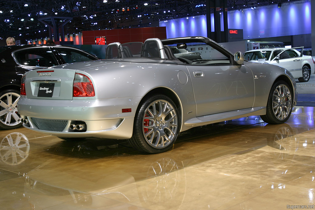 2006 New York Auto Show -10