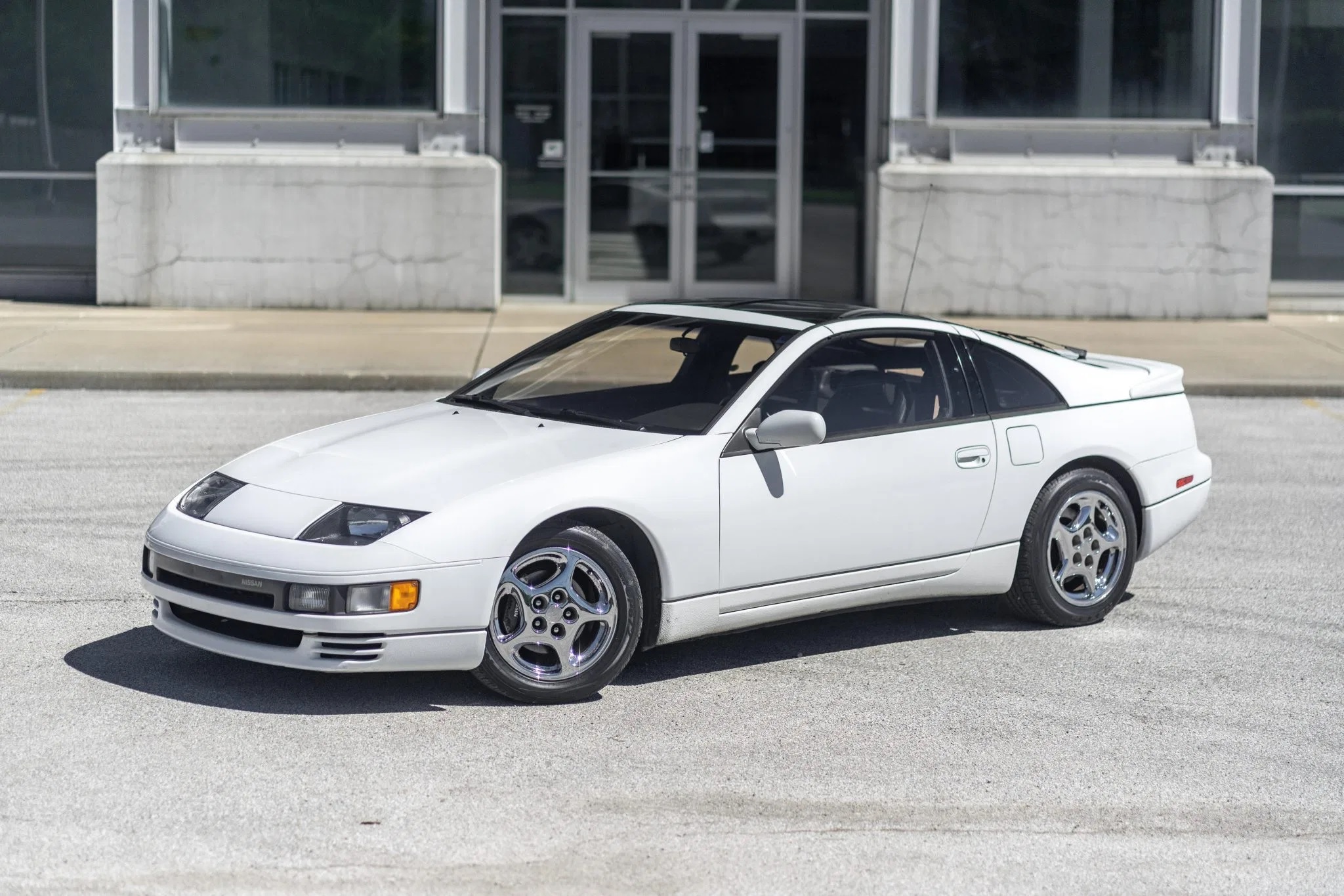 В продаже появился 30-летний Nissan 300ZX с маленьким пробегом