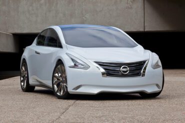 2010 Nissan Ellure Concept