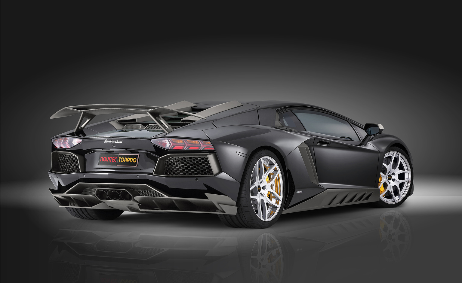 2013 Novitec Torado Aventador LP 700-4