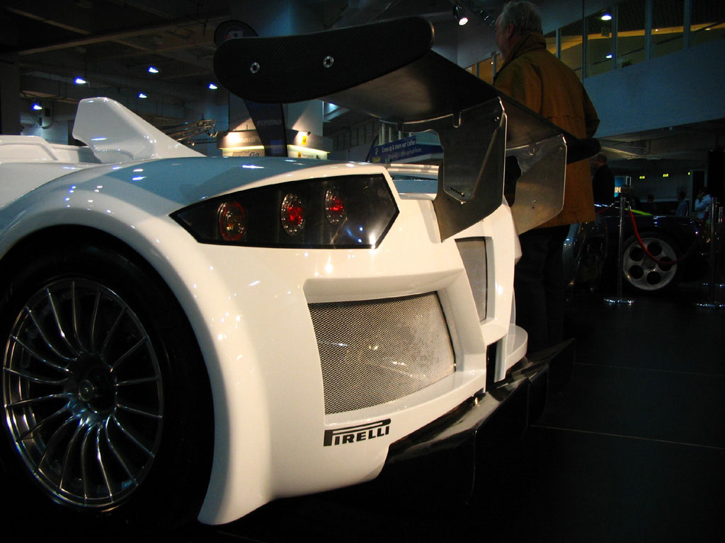 Gumpert Apollo Gallery