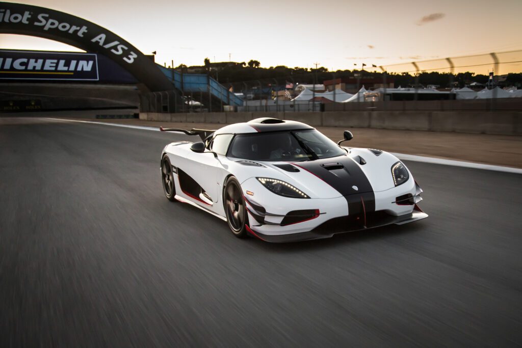 2014 Koenigsegg One:1 Gallery