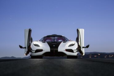 2014 Koenigsegg One:1 Gallery