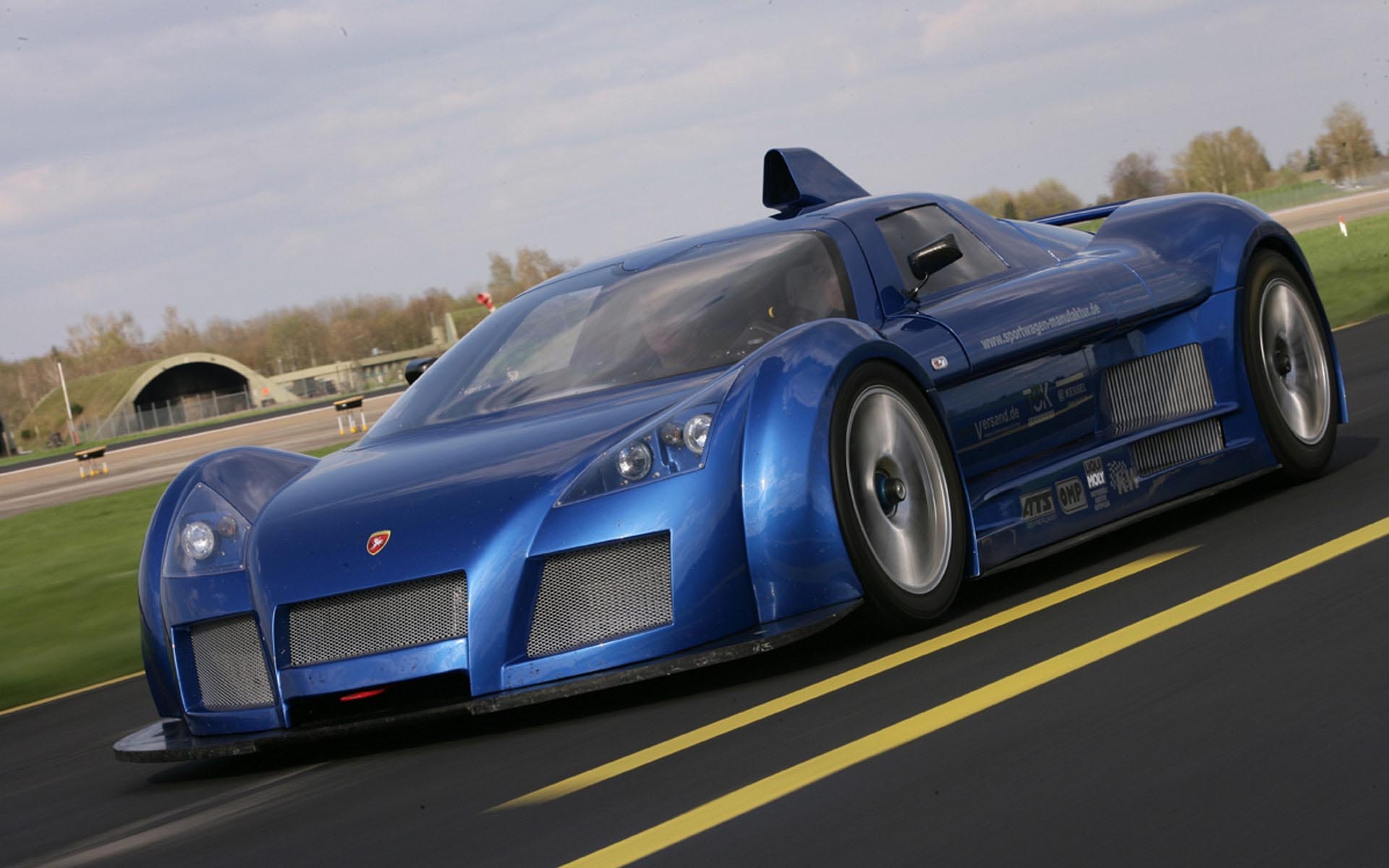 Gumpert Apollo Gallery