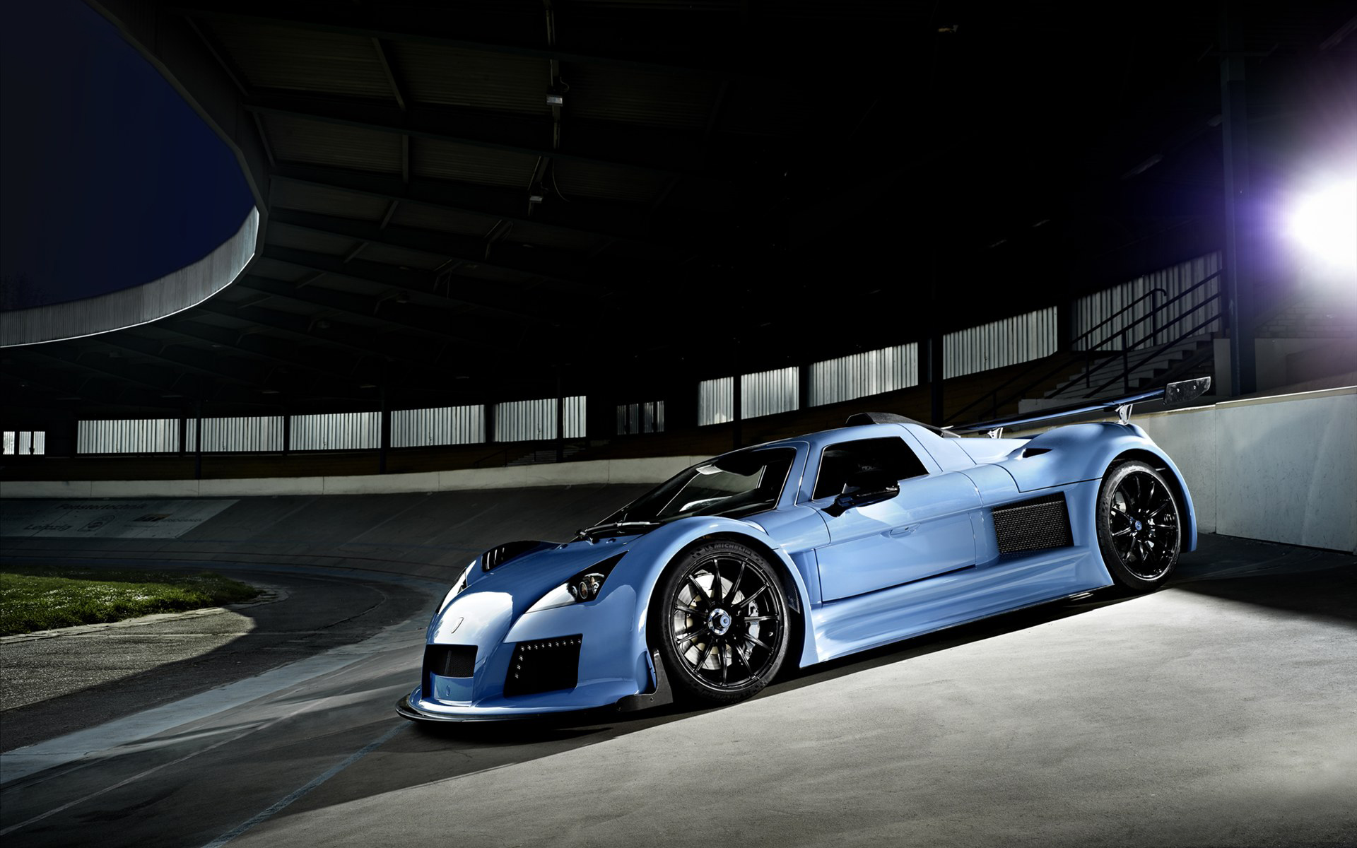 Gumpert Apollo Gallery