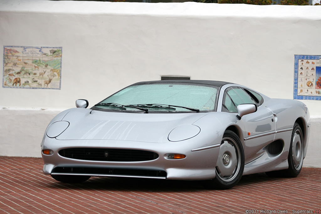 Jaguar XJ220