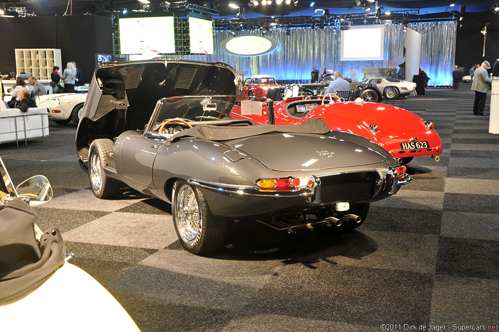 1965 Jaguar E-Type 4.2 Roadster Gallery