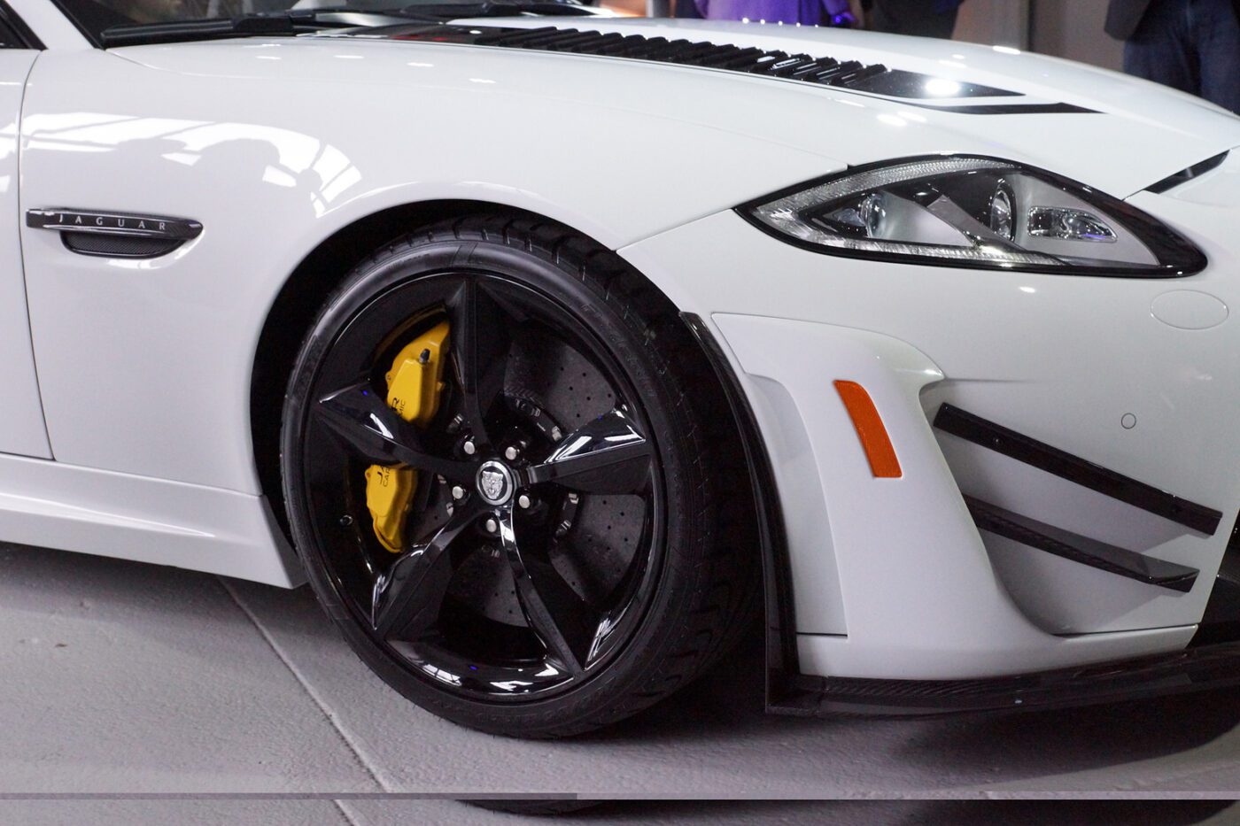 Jaguar XKR-S GT Gallery