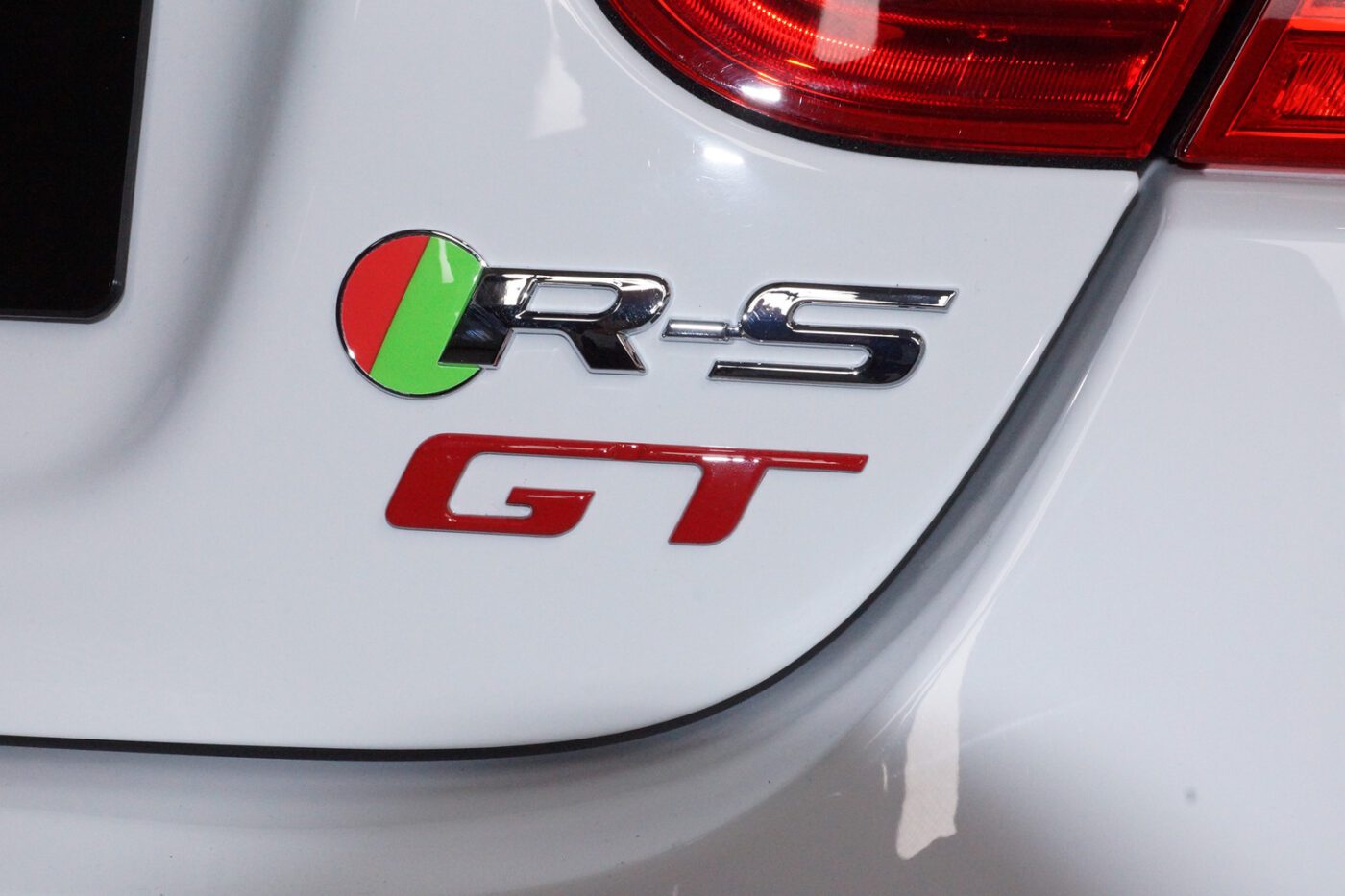 Jaguar XKR-S GT Gallery