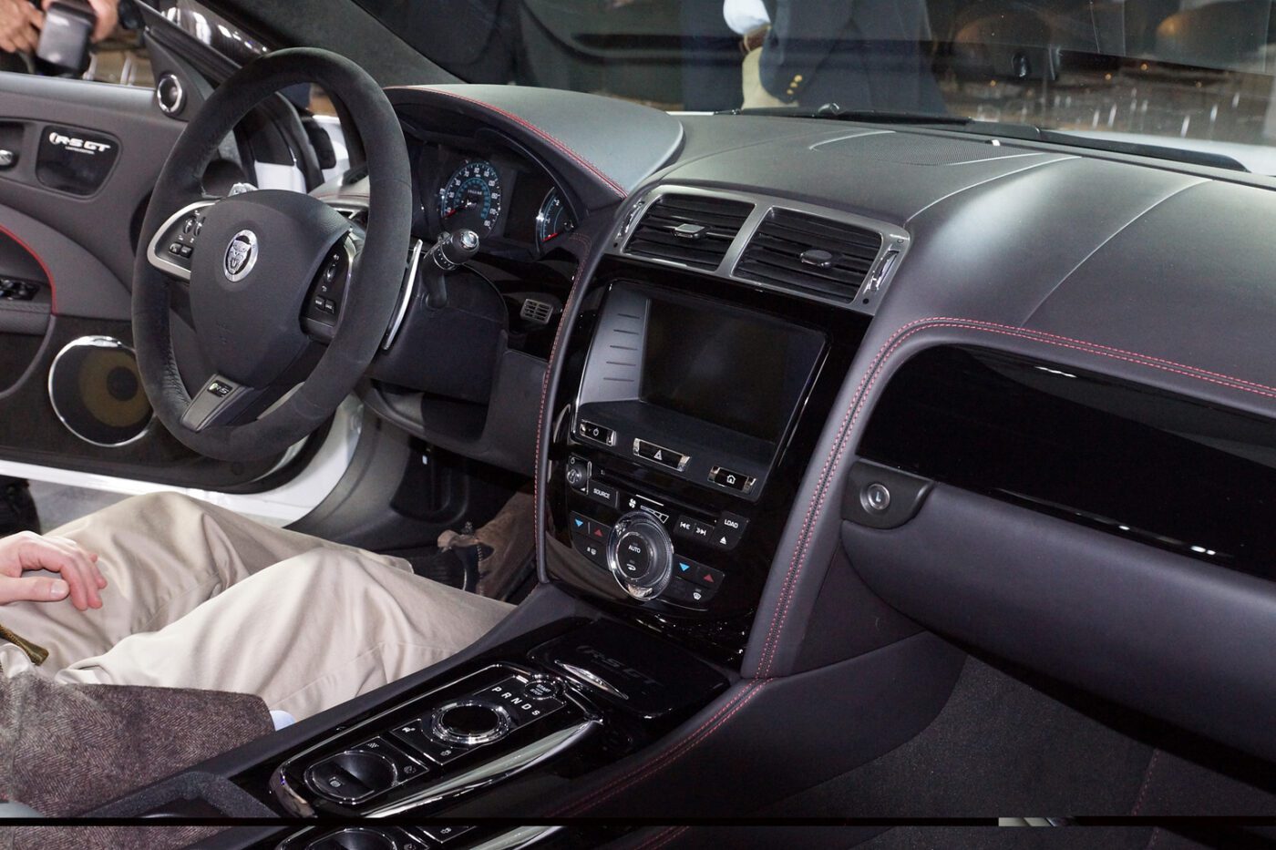 Jaguar XKR-S GT Gallery