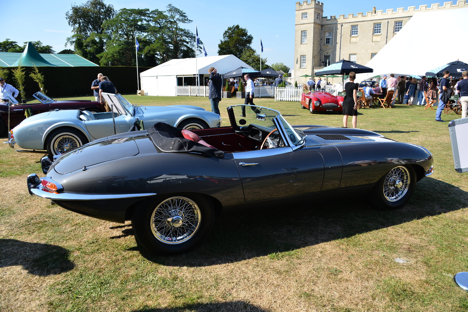 1965 Jaguar E-Type 4.2 Roadster Gallery