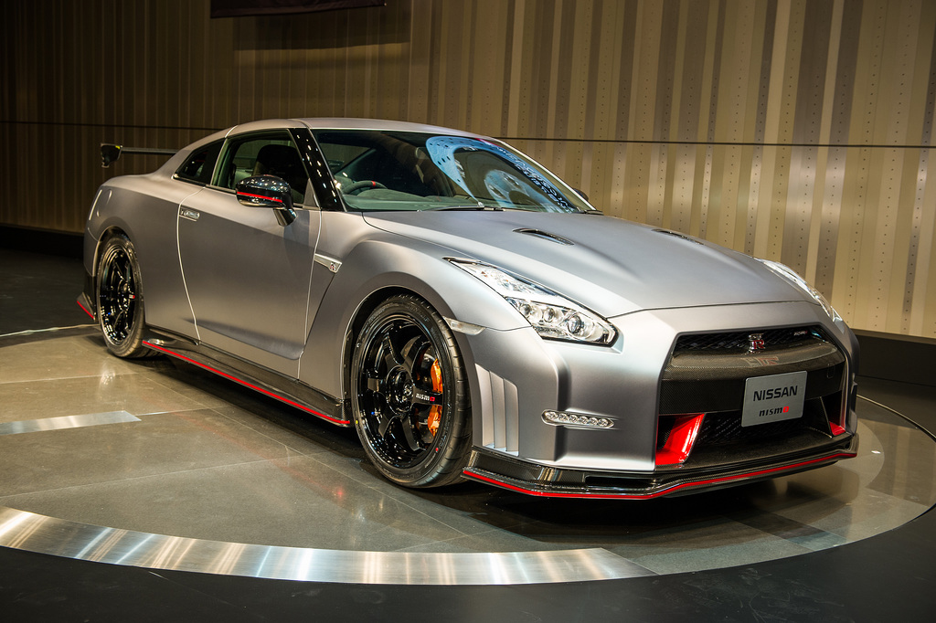 14 Nissan Gt R Nismo Supercars Net