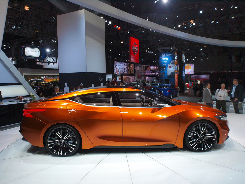 2014 Nissan Sport Sedan Concept