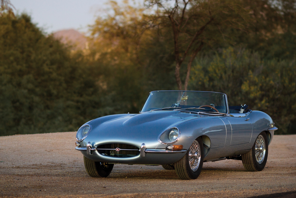 1965 Jaguar E-Type 4.2 Roadster Gallery