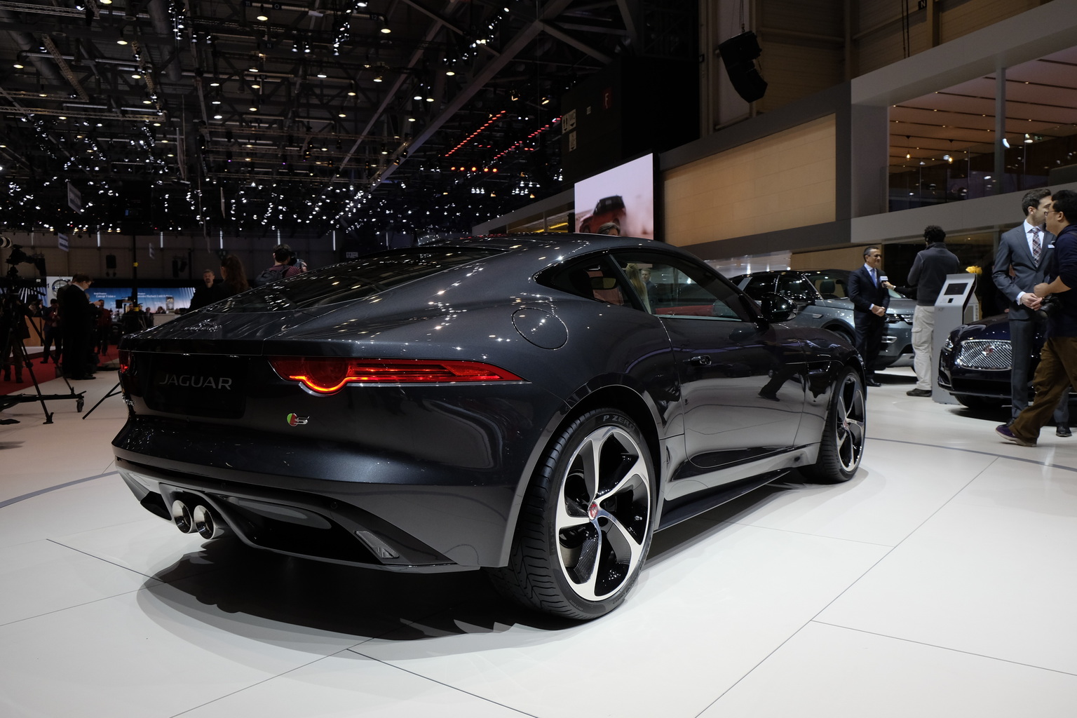 2014 Jaguar F-Type R Coupé