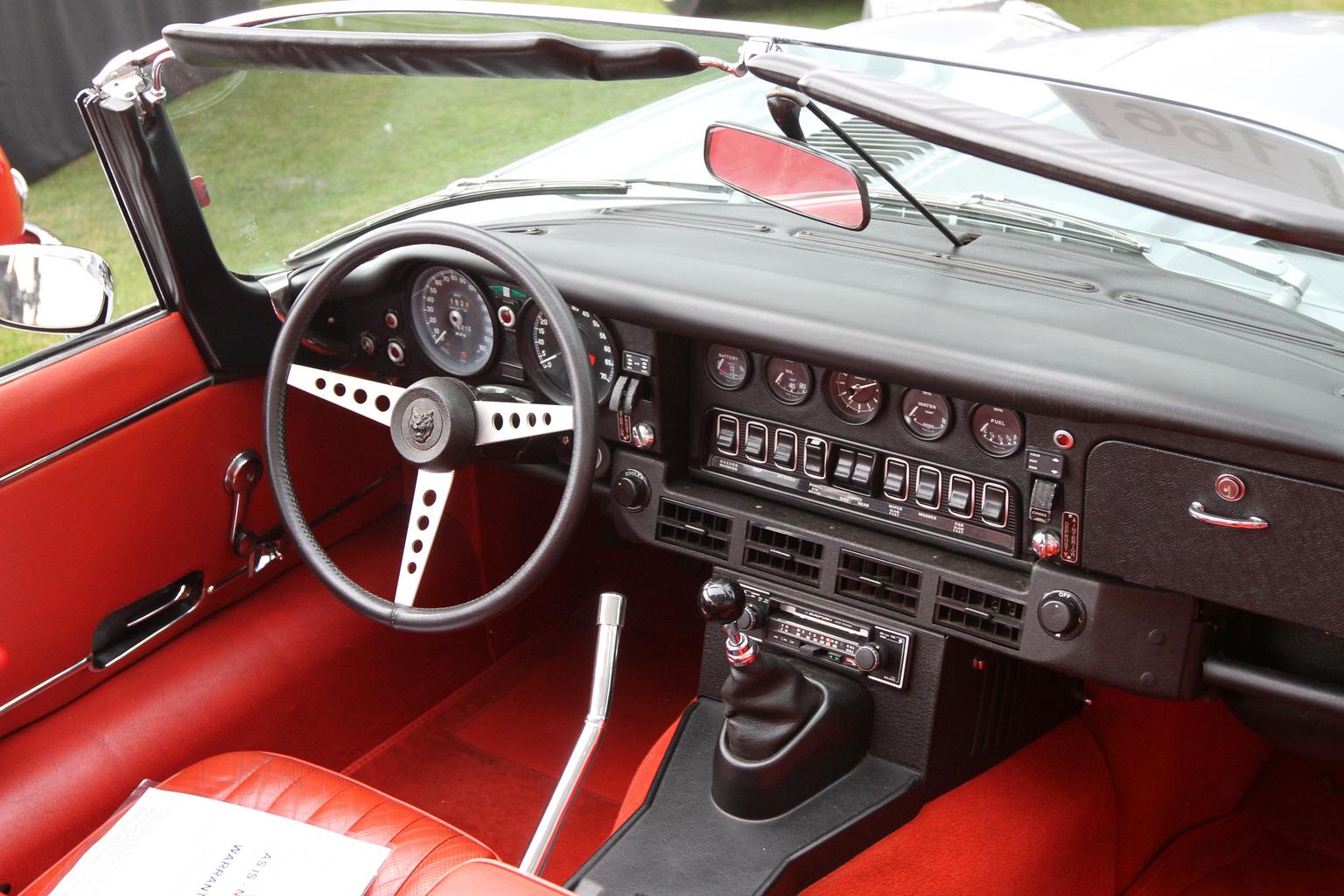 Jaguar E-Type Series III Roadster Gallery