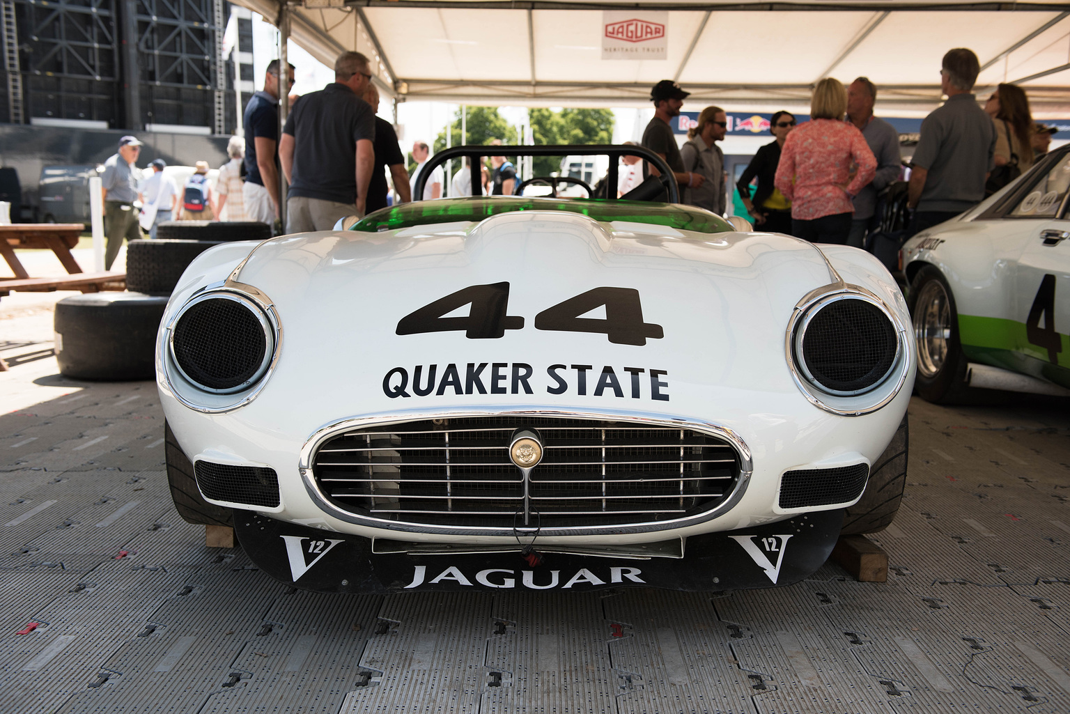 Jaguar E-Type Series III Roadster Gallery