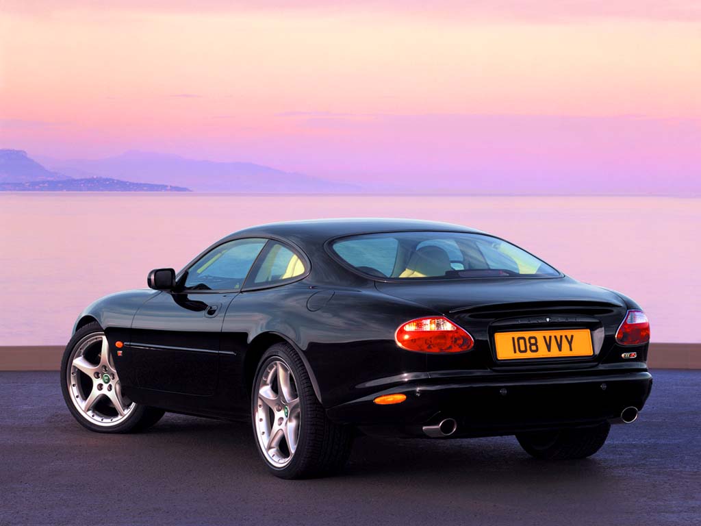 2003 Jaguar XKR Coupe