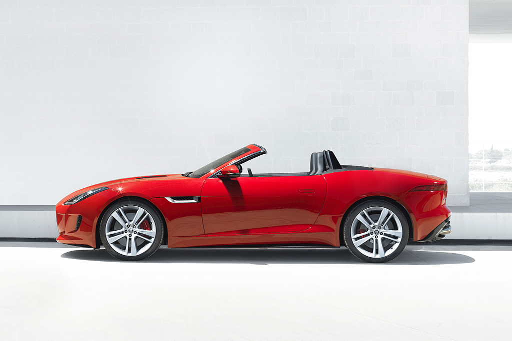 2013 Jaguar F-Type V8 S