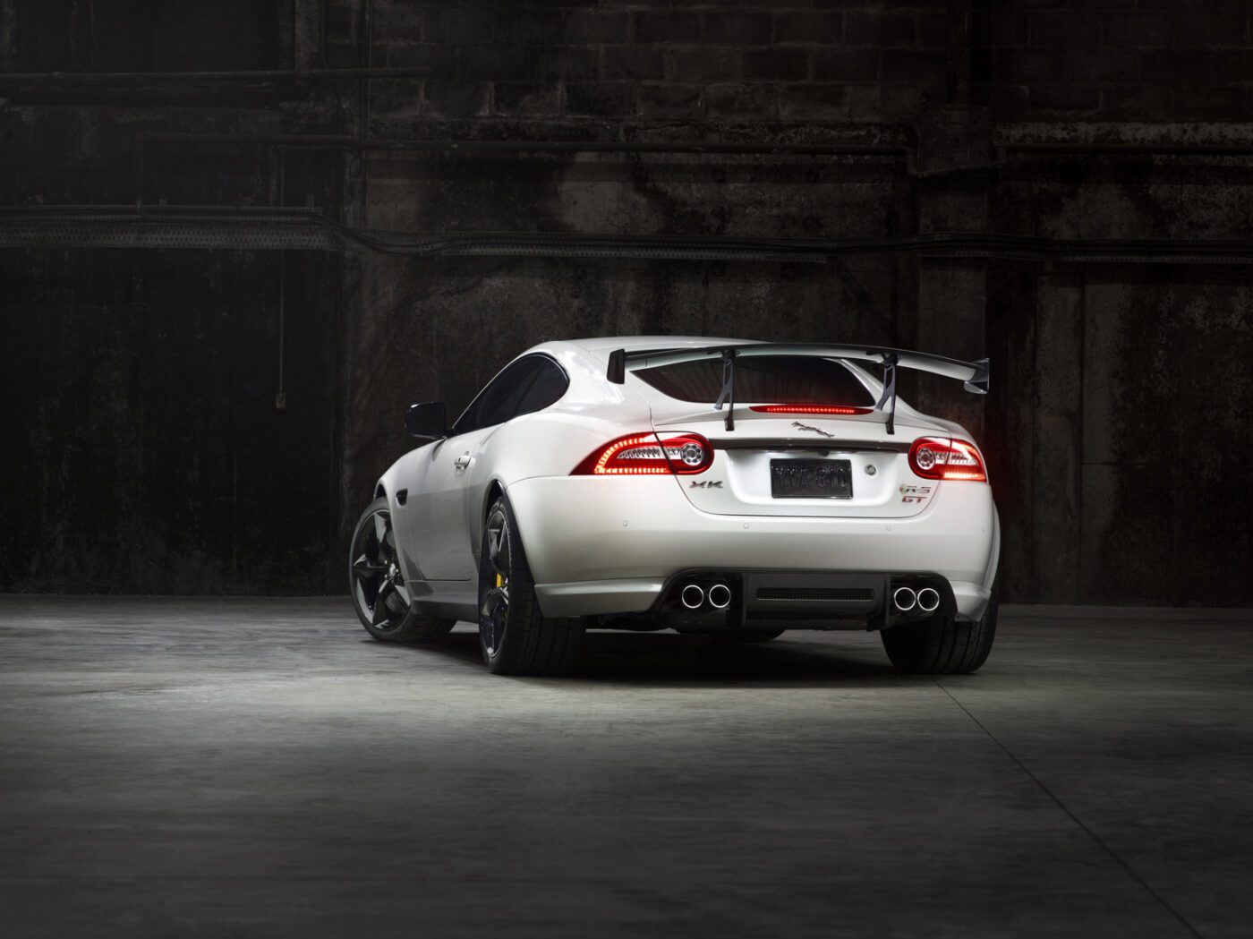 Jaguar XKR-S GT Gallery