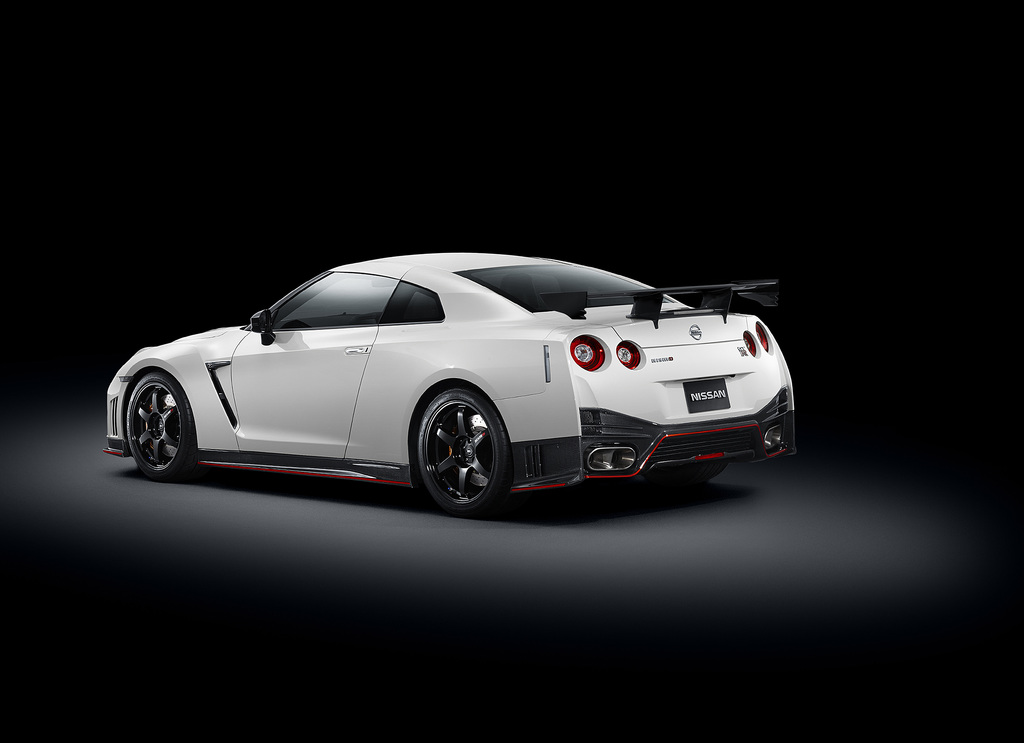 2014 Nissan GT-R Nismo