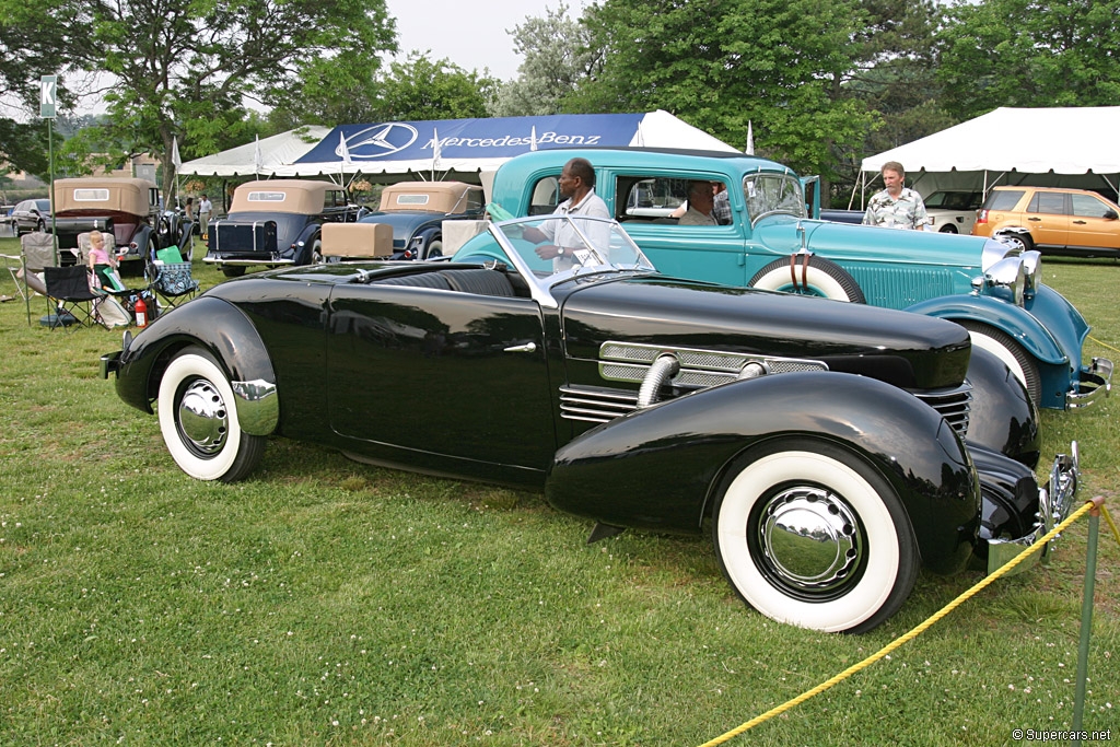 2007 Greenwich Concours - 16