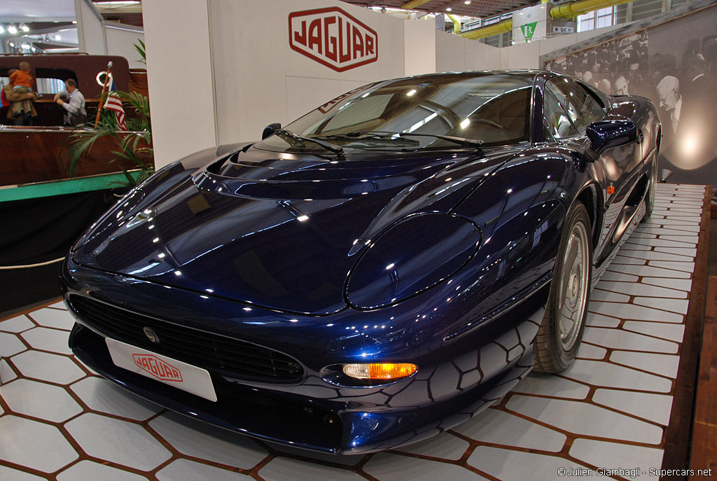 Jaguar XJ220 Gallery