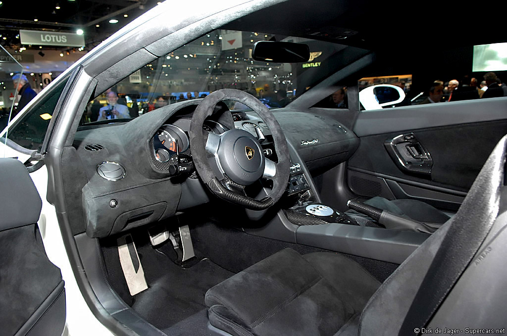 2008 Geneva Motor Show - 1