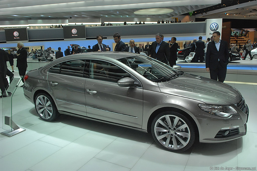 2008 Geneva Motor Show-3