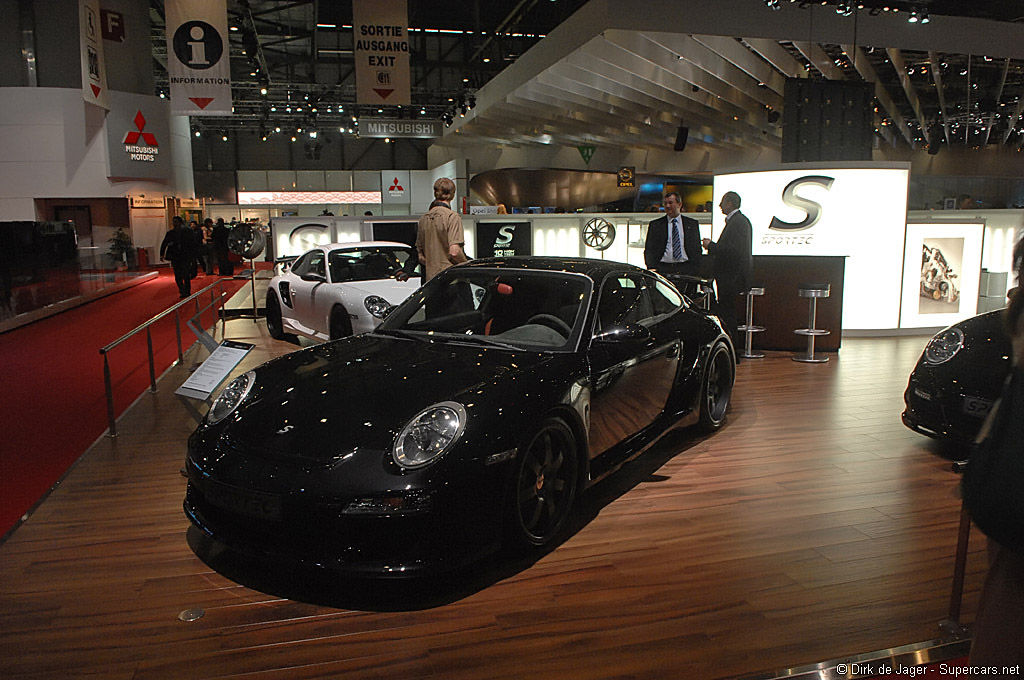 2008 Geneva Motor Show-3