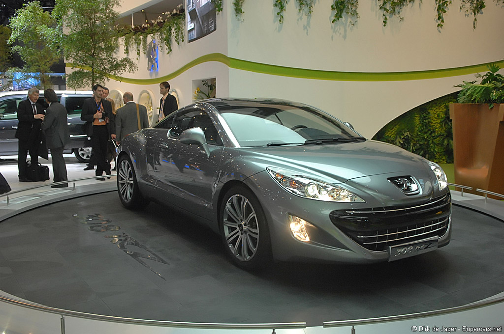 2008 Geneva Motor Show-3