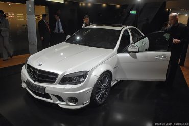 2008 Geneva Motor Show-3