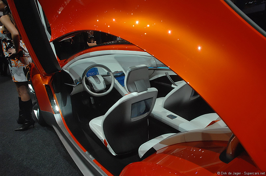 2008 Geneva Motor Show-3