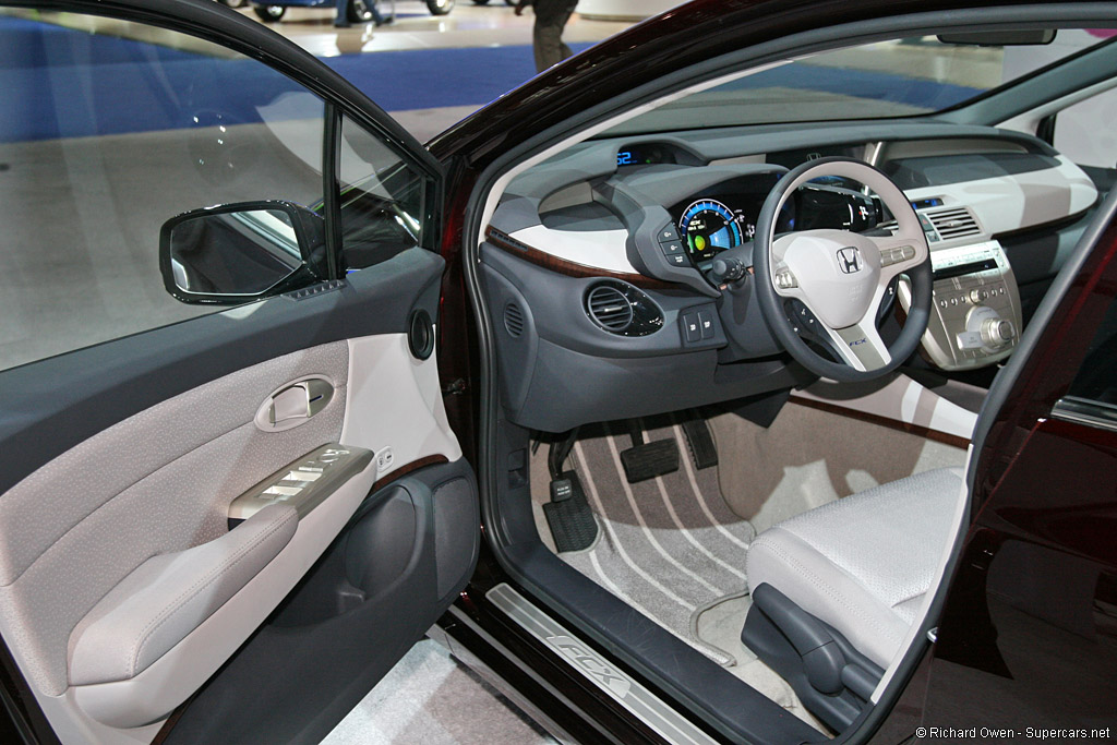 2008 New York Auto Show-4