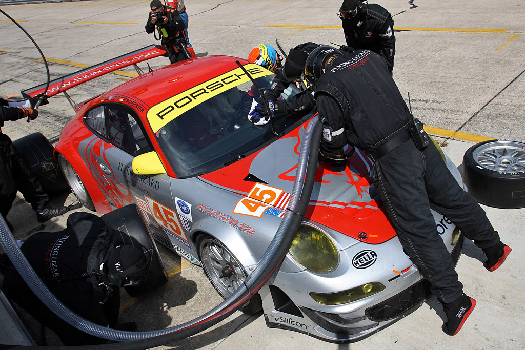 12 Hours of Sebring-1