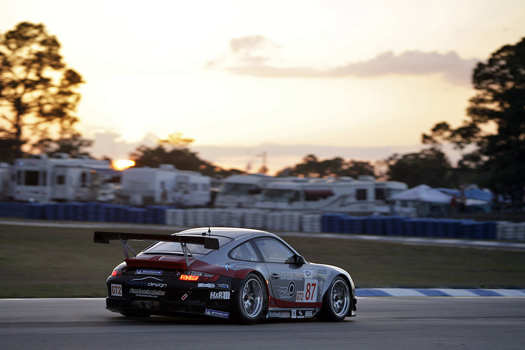 12 Hours of Sebring-1